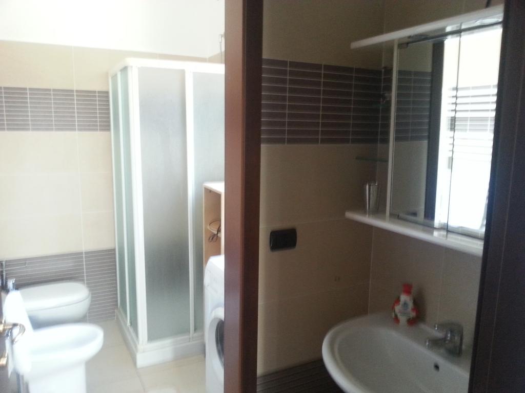 Bed And Breakfast Linate Peschiera Borromeo Room photo